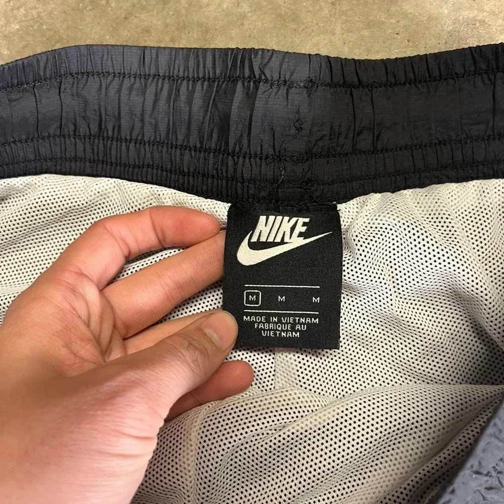 Nike black & white shorts cropped Men's Size Medium